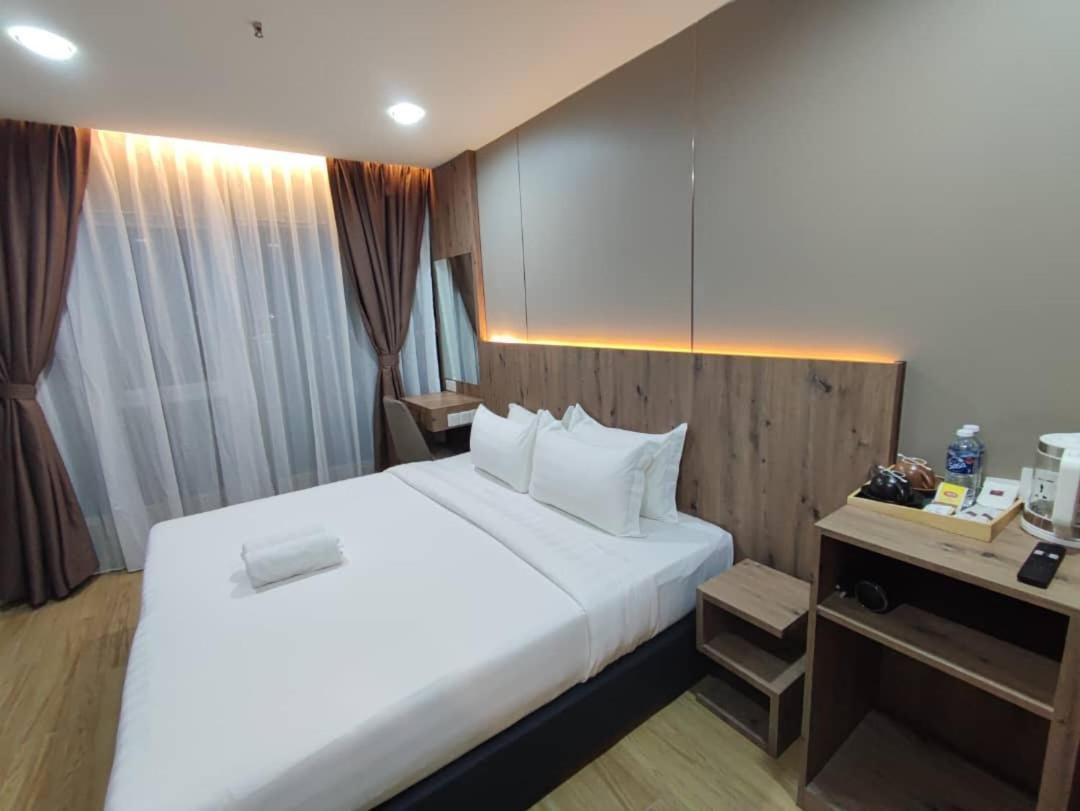 Kkia Hotel Kota Kinabalu Exterior foto